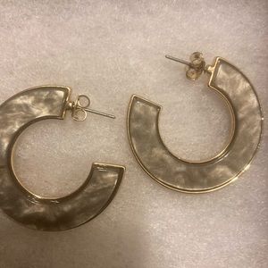 Banana Republic light grey earrings